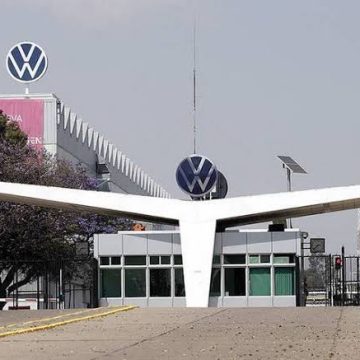 Existen condiciones para que Volkswagen y sindicato eviten la huelga