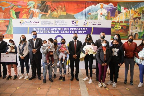 Entregan apoyos del programa “Maternidad con Futuro” a jóvenes sanandreseños