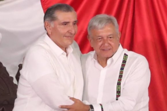 Presume Adan Augusto apoyo del presidente y lo llama hermano