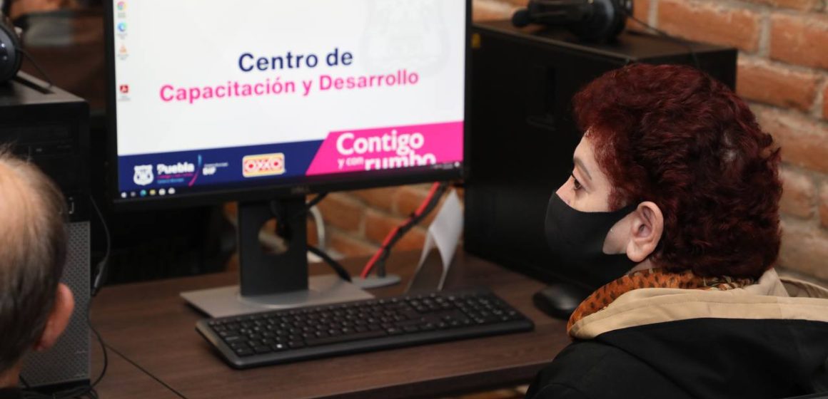 Inauguran Centro de Capacitación y Desarrollo en Habilidades Digitales para Adultos mayores