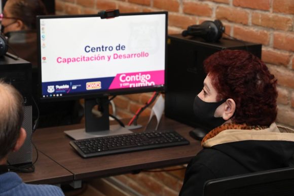 Inauguran Centro de Capacitación y Desarrollo en Habilidades Digitales para Adultos mayores