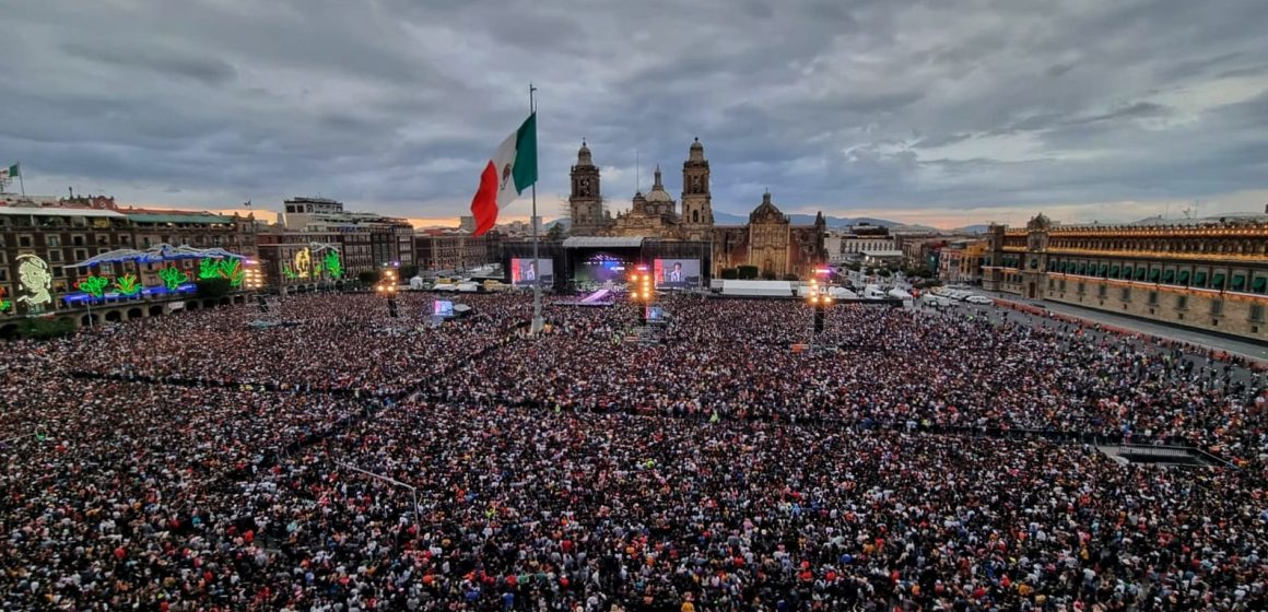 Grupo Firme rompe récord de asistencia con 280 mil personas en el Zócalo