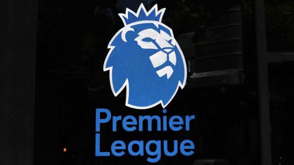 Premier League suspende jornada por muerte de la Reina; Asociación de Aficionados protesta por aplazamiento