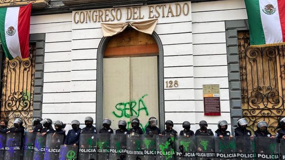 Blindaje al Congreso no es por miedo a la marcha feminista, es protocolo de seguridad