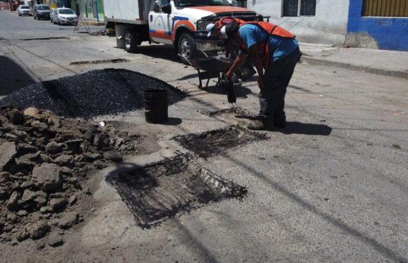 bacheo - baches Ayuntamiento de Puebla aumentará recursos para atención de baches