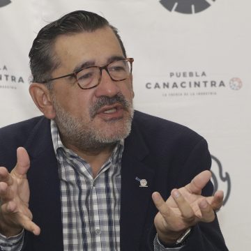 Canacintra colaborará con diputados para atraer inversiones a Puebla