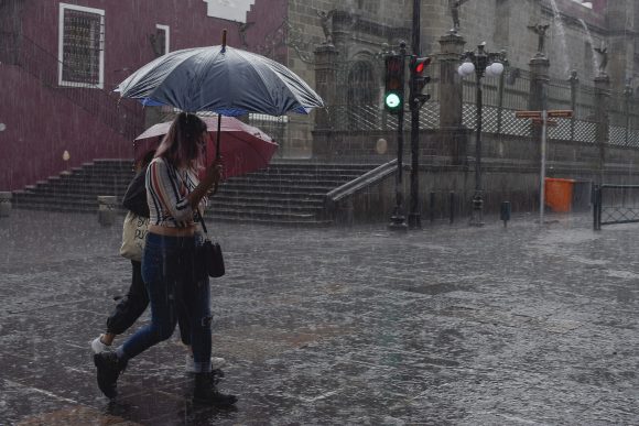 Se descartan personas lesionadas tras intensas lluvias en Puebla; solo daños materiales