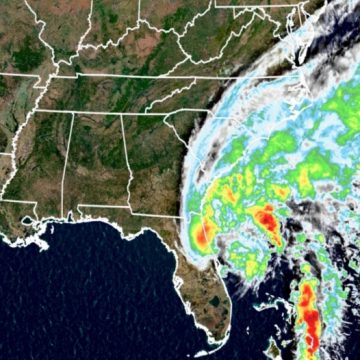 Ian vuelve a ser huracán en el Atlántico de Estados Unidos