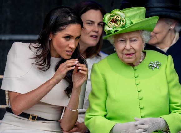 Reina Isabel II modificó su testamento dejando fuera a Meghan Markle