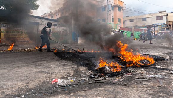 México cierra embajada en Haití ante protestas