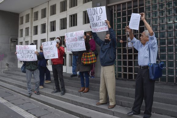 Vecinos amagan con cerrar bulevar Carmelitas si no se repara obra malhecha
