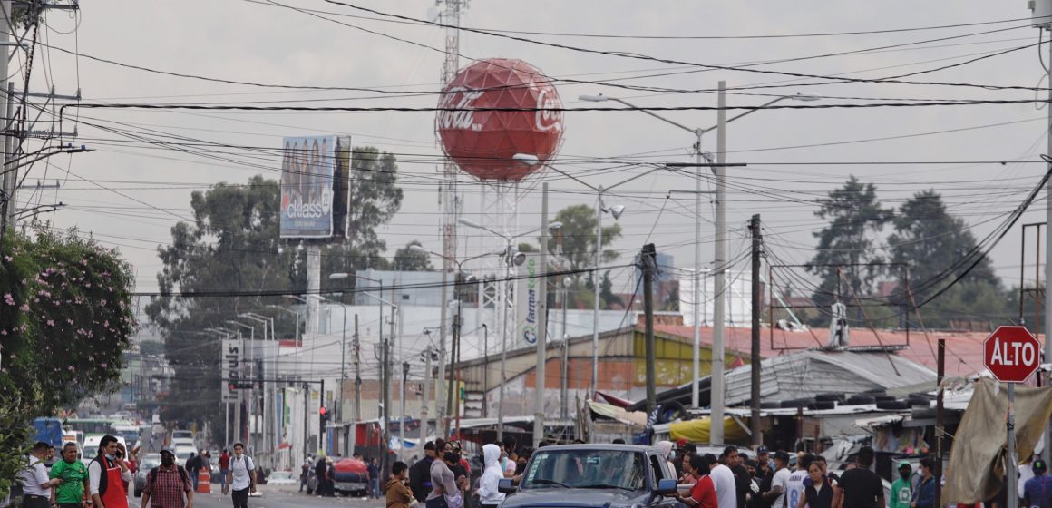 Tras fallido operativo en mercado Hidalgo y Unión, SSC de Puebla investiga agresión a policías