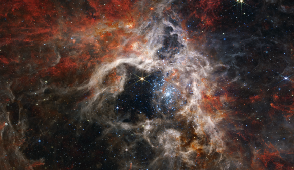 Telescopio James Webb capta nuevos detalles de la Nebulosa de la Tarántula