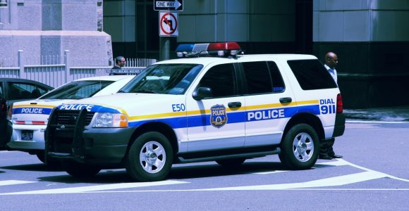 Tiroteo en escuela de Philadelphia deja un adolescente muerto y cuatro heridos