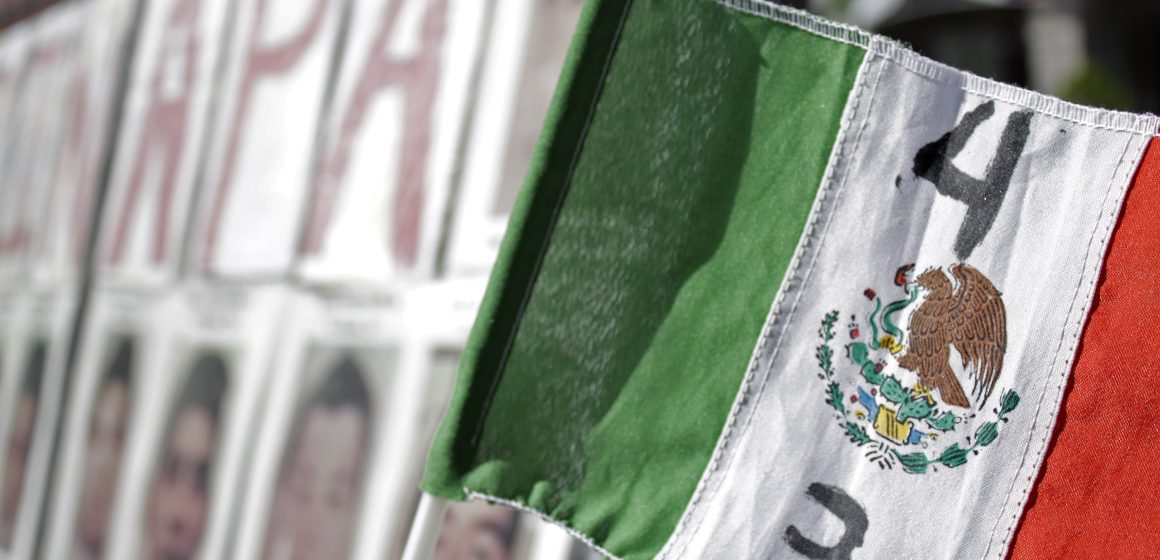 Ordenan liberación de ocho militares implicados en caso Ayotzinapa  