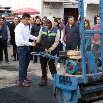 ¡Adiós hoyos! Ayuntamiento de Puebla va por 40 mil baches más