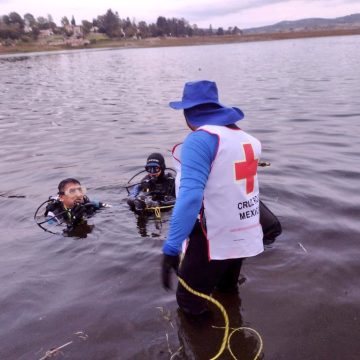 Mueren dos adolescentes en la Laguna de Valsequillo; autoridades recuperan los cuerpos