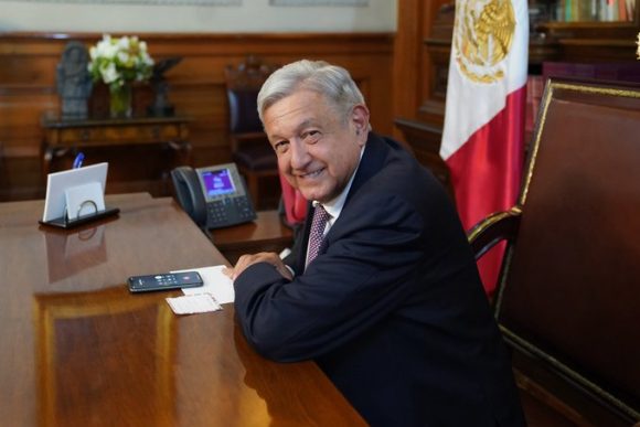 FgbSkp2UUAAQUFz AMLO sostiene llamada telefónica con Lula da Silva y lo invita a visitar México