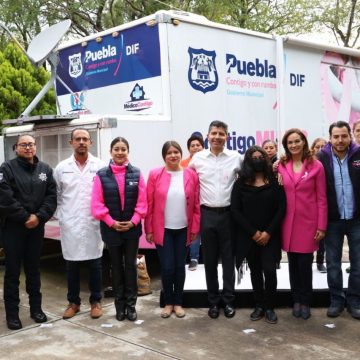 Realizan jornadas de salud para prevenir el cáncer de mama en Puebla