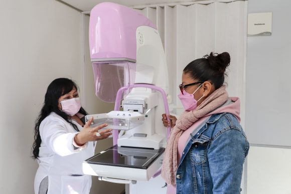 Mujeres con Cáncer De Mama tienen apoyo del gobierno estatal; “no están solas”: SEDIF