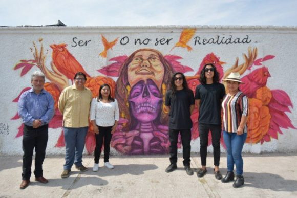 Panteones en juntas auxiliares de Puebla son adornos con murales