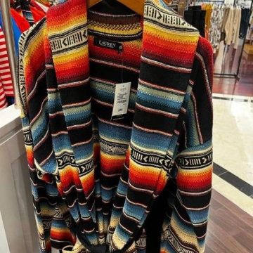 Ralph Lauren se disculpa por exhibición de diseño textil mexicano