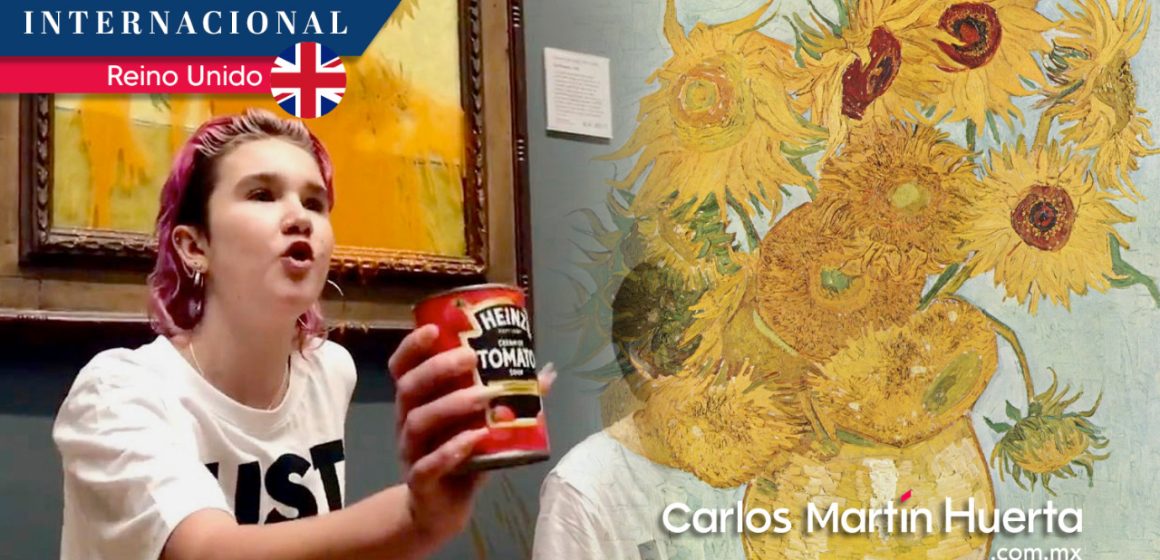 (VIDEO) Activistas lanzan sopa de tomate a “Los Girasoles” de Van Gogh