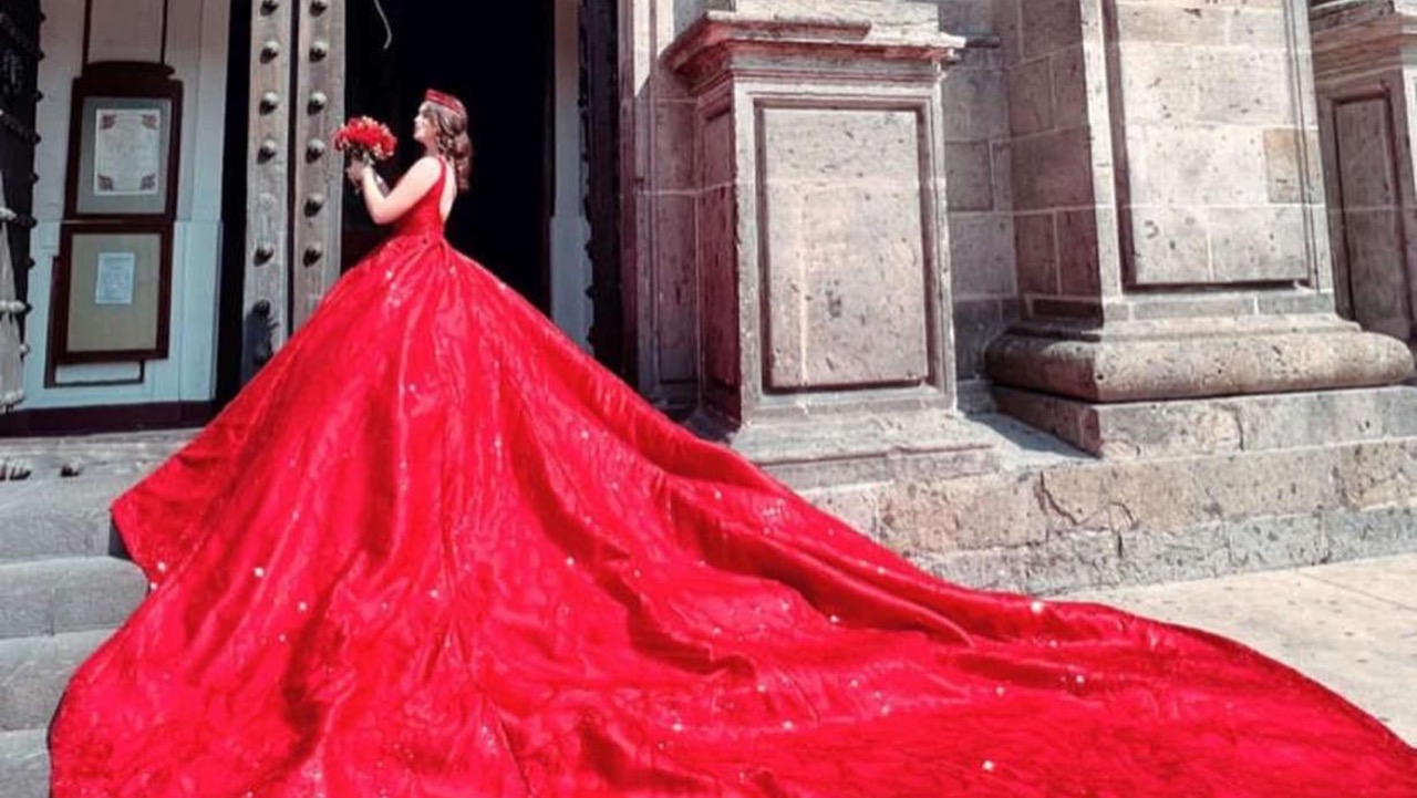 Emily Cinnamon, hija de Canelo Álvarez celebra sus XV años en Guadalajara;  con espectacular vestido - Carlos Martin Huerta