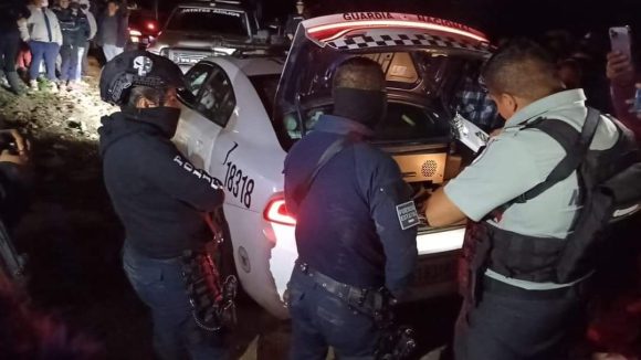 Suspende comisión de honor a seis policías estatales investigados por robo