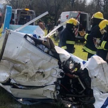 Desplome de una avioneta en Valle de Bravo deja un muerto y tres heridos