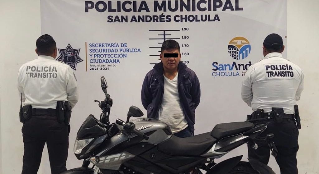 Recuperan en San Andrés Cholula motocicleta con reporte de robo