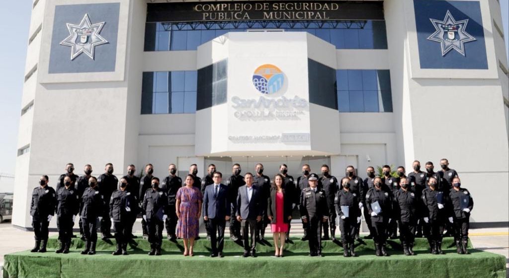 Incorpora Mundo Tlatehui a 30 nuevos policías a seguridad pública de San Andrés Cholula