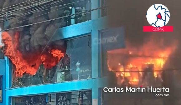 incendio Galerías El Triunfo CDMX (VIDEOS) Se incendia Galerías El Triunfo en CDMX