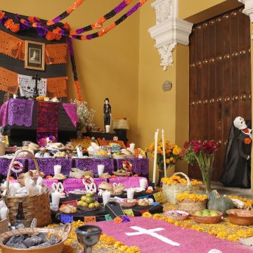 Altar de muertos podría alcanzar los 2 mil pesos