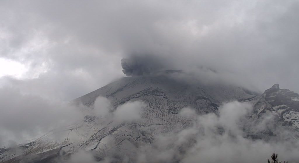 Cenapred pide poner atención a crecimiento de domo en el volcán Popocatépetl