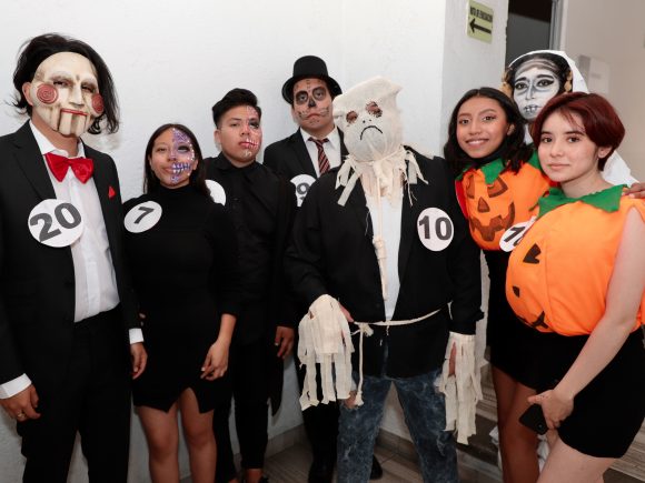 Refuerza SEDIF tradición de “Día de Muertos” en los Centros de Capacitación