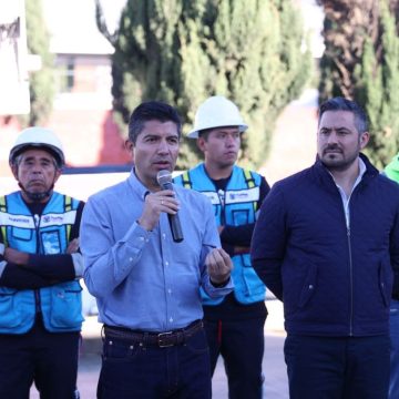 Destina Ayuntamiento más de un millón de pesos en construcción de muro en bulevar Vicente Suárez