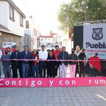 Entregan tres nuevas calles con el programa “Construyendo Contigo”