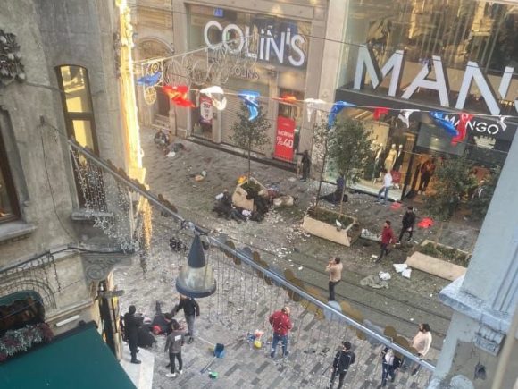 Se registra explosión en el centro de Estambul, Turquía
