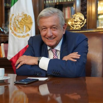 AMLO dialoga con Gabriel Boric, presidente de Chile antes de su llegada a México