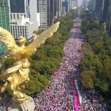 Sin coincidir cifra de asistentes a la marcha en defensa del INE, gobierno 12 mil; organizadores 640 mil