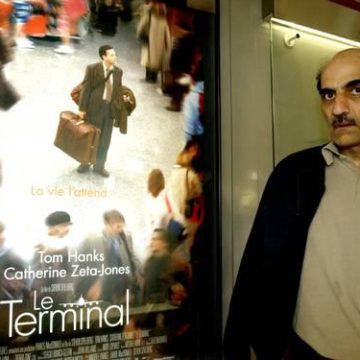 Muere iraní que vivió 18 años en aeropuerto de París