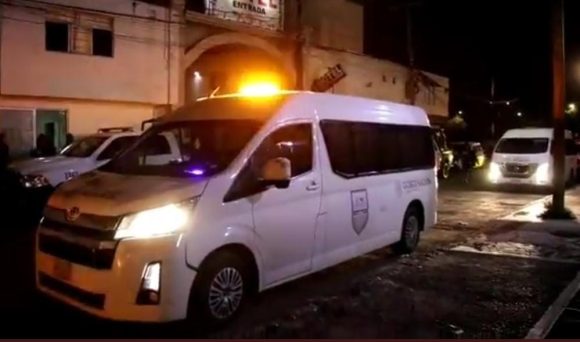 Rescata Policía Estatal y Migración a 94 migrantes en hotel de Puebla