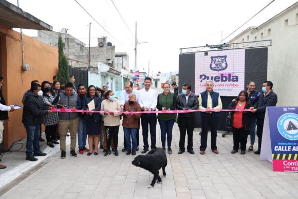 Entrega el alcalde Eduardo Rivera tres obras con inversión de 1.8 mdp