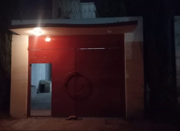 Policía Estatal detiene a tres mujeres por presunto tráfico de personas