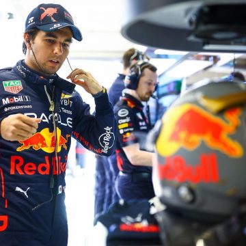 “Si Max tiene dos campeonatos es gracias a mí”: Checo Pérez