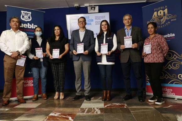 Ayuntamiento de Puebla y Centro INAH inician programas de regulación de anuncios y toldos en Centro Histórico