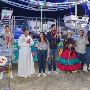 Norma Layón inaugura la Feria de Texmelucan 2022