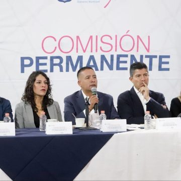 Recibe Mundo Tlatehui a integrantes de la Comisión Permanente por Puebla