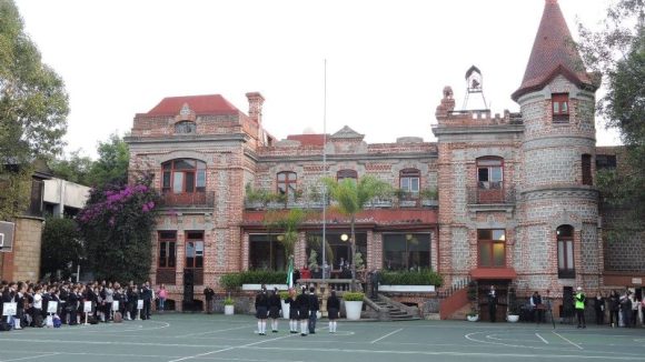 Colegio Williams suspende actividades por tres días por muerte de Abner